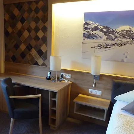 Gaestehaus Glaetzle Pensión Zöblen