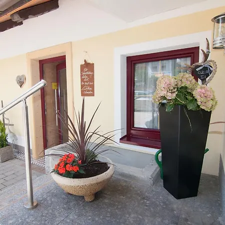 Gaestehaus Glaetzle بيت ضيافة